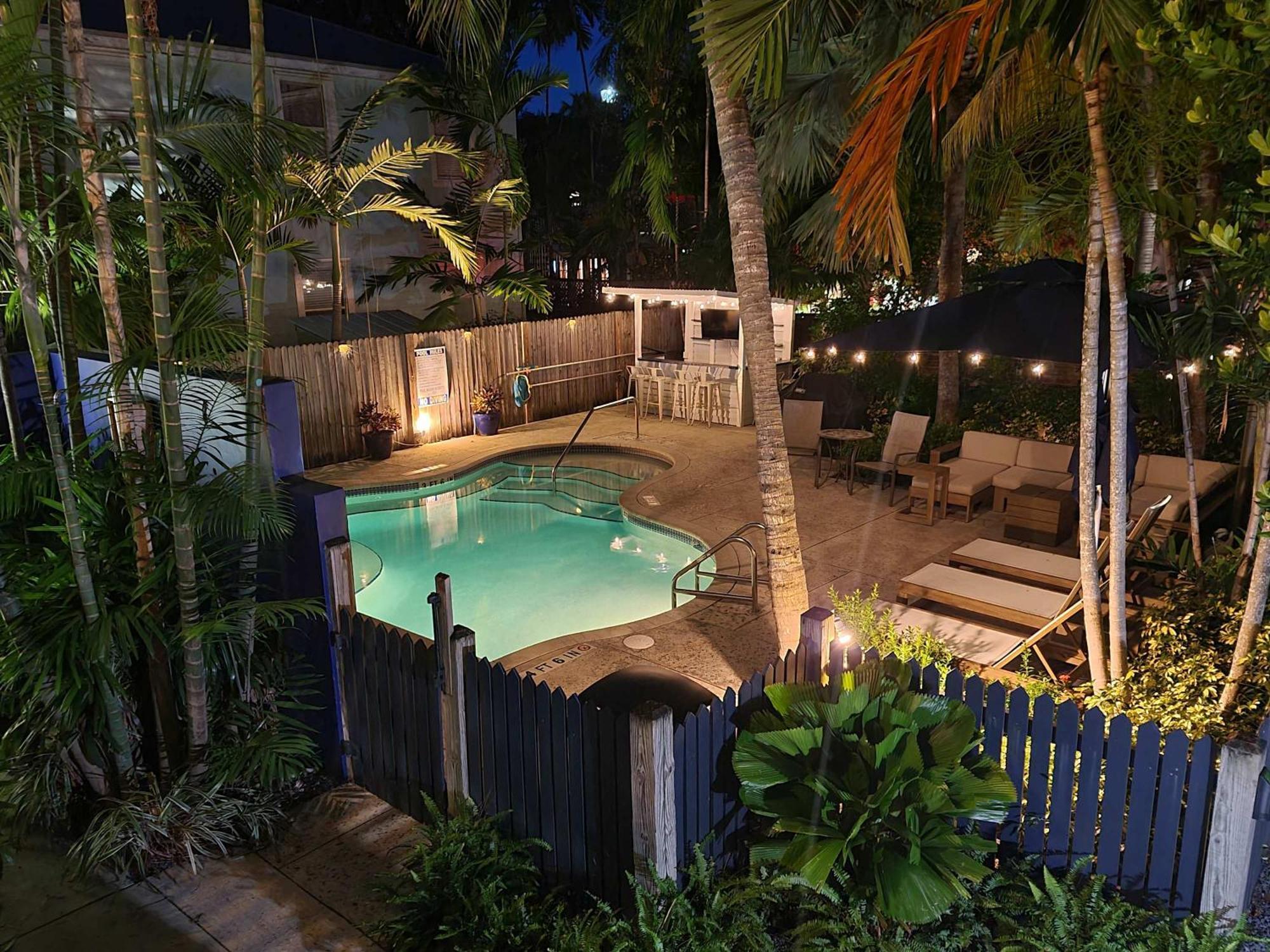 Duval Street Suite With Pool 키웨스트 외부 사진